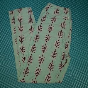 LuLaRoe HTF Arrow Leggings